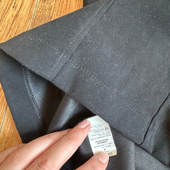 Beautiful black dress - Picture 5 of 11